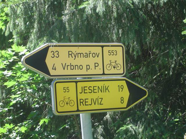 ukazatel pred Drakovem