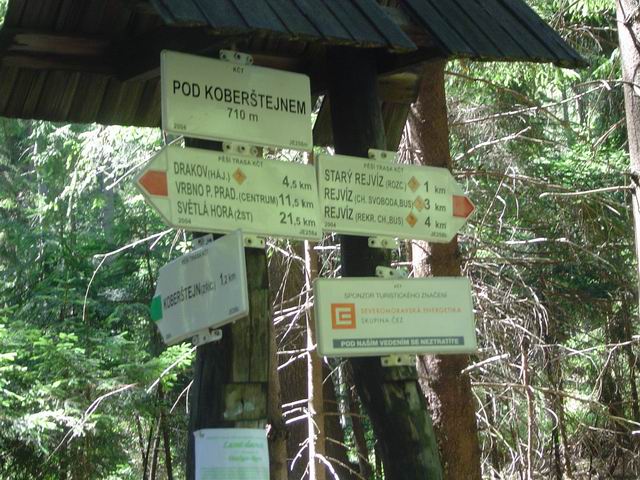 ukazatel pod Koberstejnem